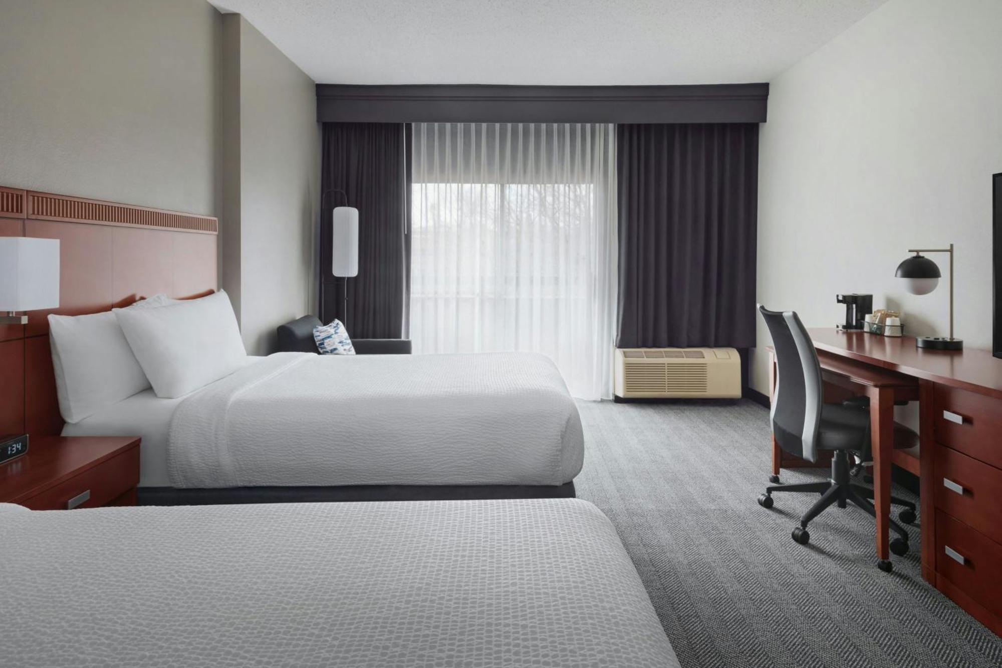 Courtyard By Marriott New Carrollton Landover Exterior foto