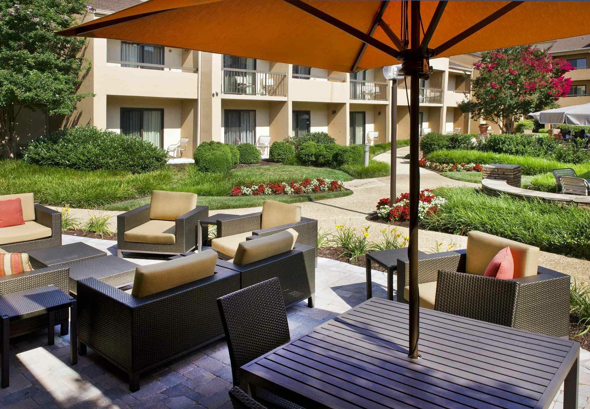 Courtyard By Marriott New Carrollton Landover Exterior foto